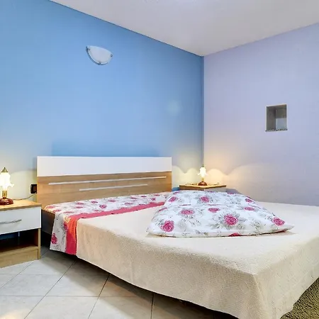 Holiday home Semy