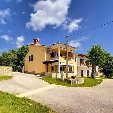 Semy Holiday home Pazin